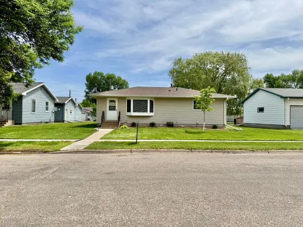 7 S Greenwood Street, Aberdeen, SD 57401