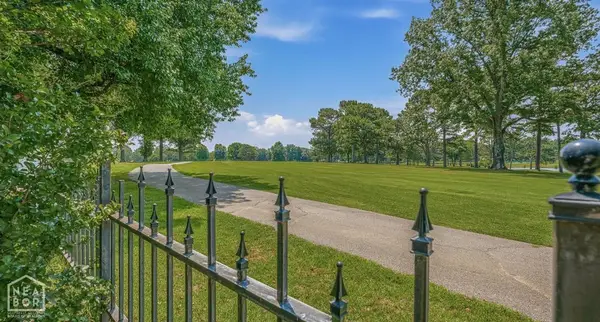 1005 Fairway Drive, Jonesboro, AR 72401