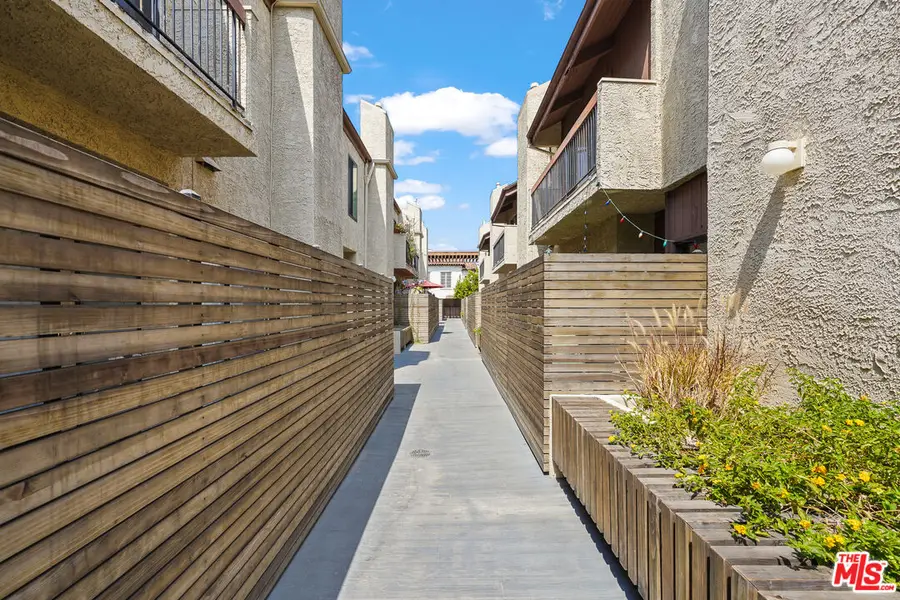 1655 Greenfield Avenue #3, Los Angeles, CA 90025 - Image #3