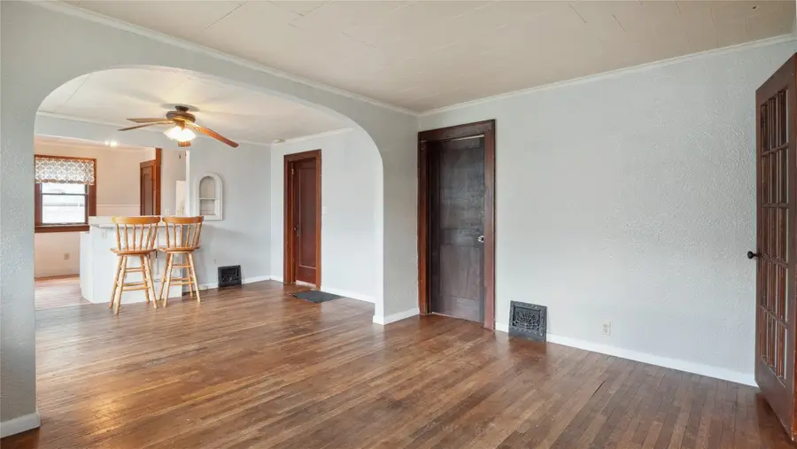 1305 N 7th Street, Chariton, IA 50049 - Image #2