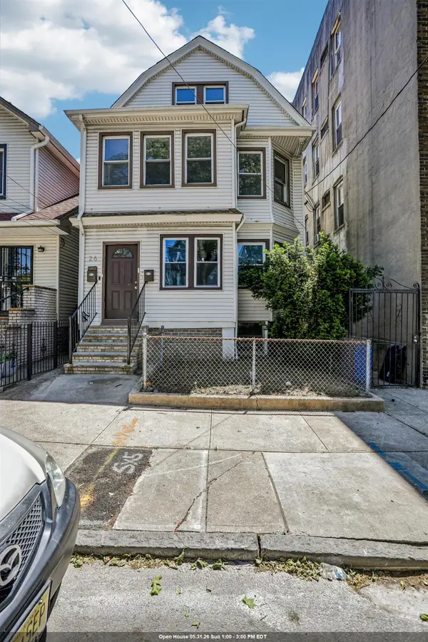 26 OLEAN AVE, JC, Journal Square, NJ 07304