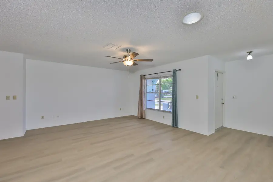 1219 Wild Feather Ln, Sun City Center, FL 33573 - Image #3