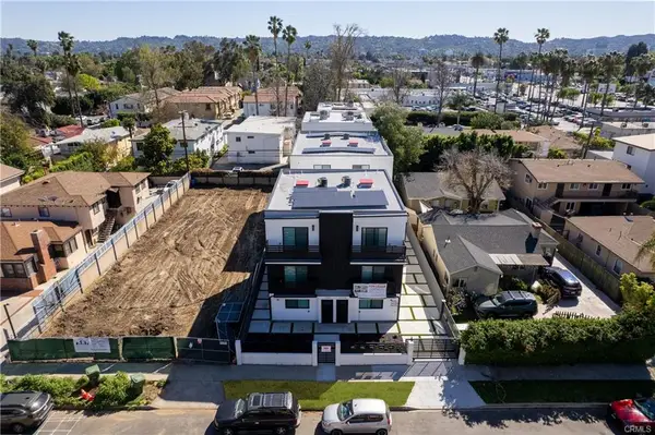 14420 Tiara St, Van Nuys, CA 91401