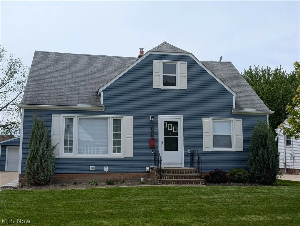1678 Byron Drive, Mayfield Heights, OH 44124 - #1