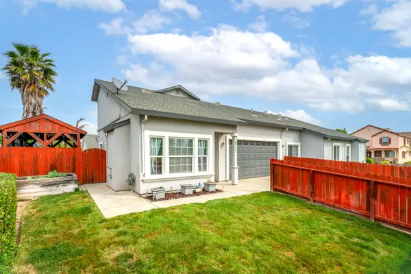 581 Main Avenue, Sacramento, CA 95838