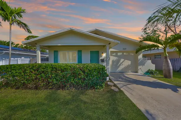 1727 New Hampshire Ave NE, St. Petersburg, FL 33703