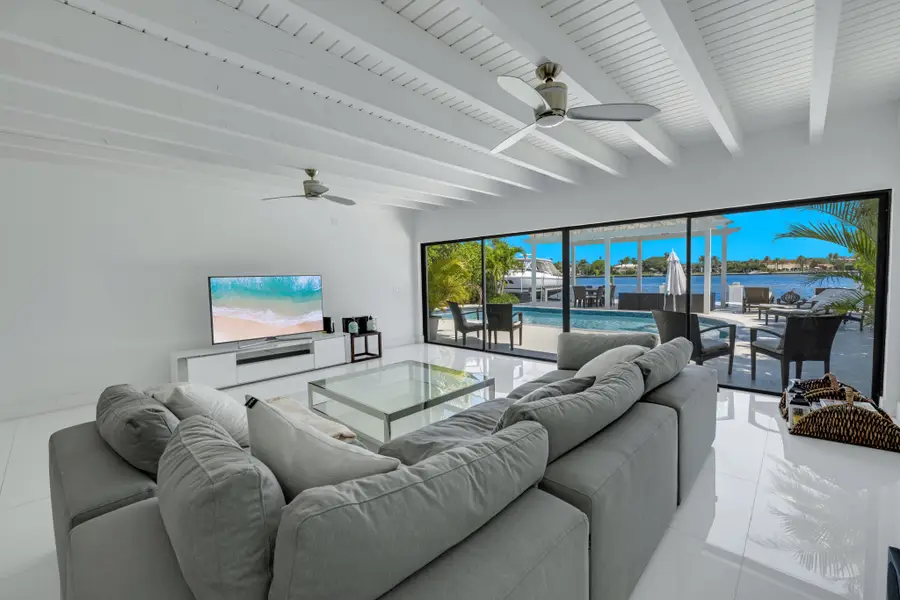 1405 Stillwater Dr, Miami Beach, FL 33141 - #3