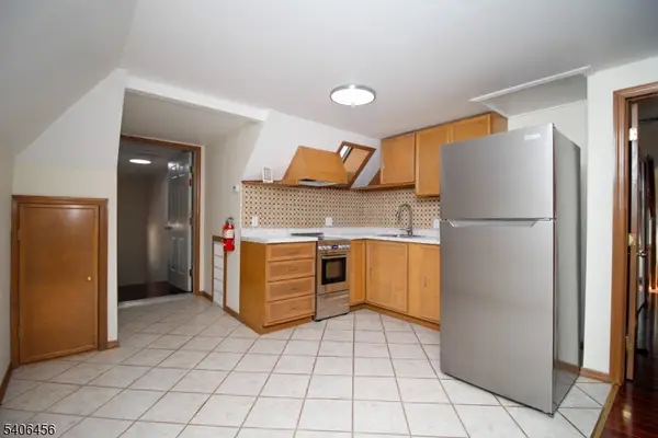 172 S Morris St Ab, Dover Town, NJ 07801-4628