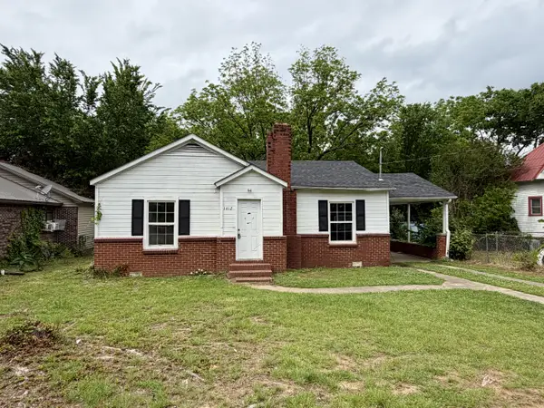 1412 W Cherry St, Clarksville, AR 72830