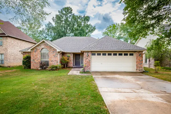 210 Chantilly Circle, Maumelle, AR 72113