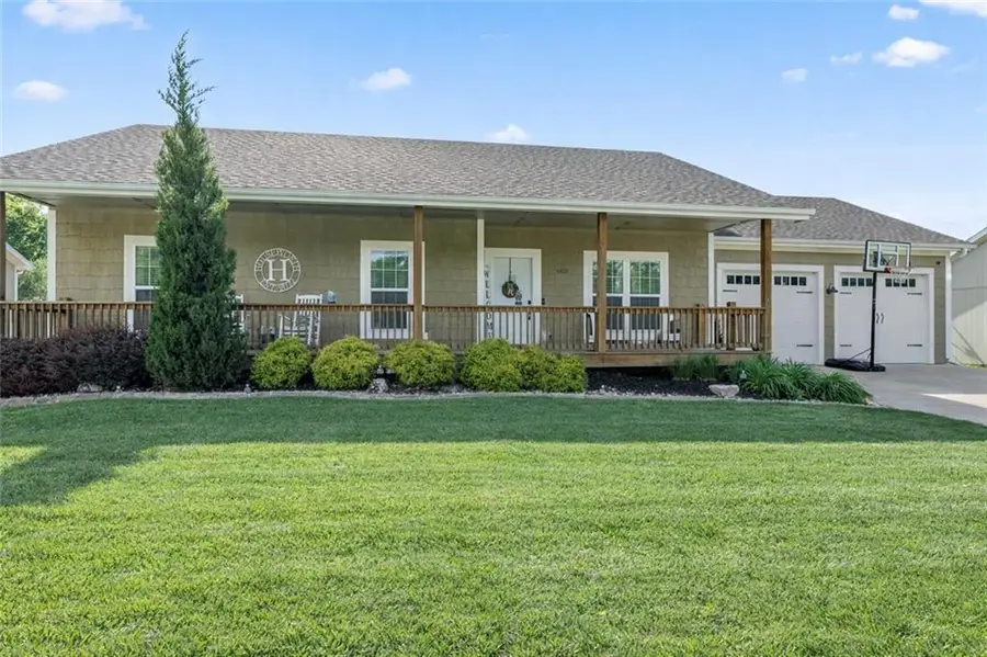 602 W Haven Drive, Richmond, MO 64085 - #2