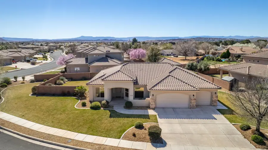 235 W 1725 S, Washington, UT 84780 - #3