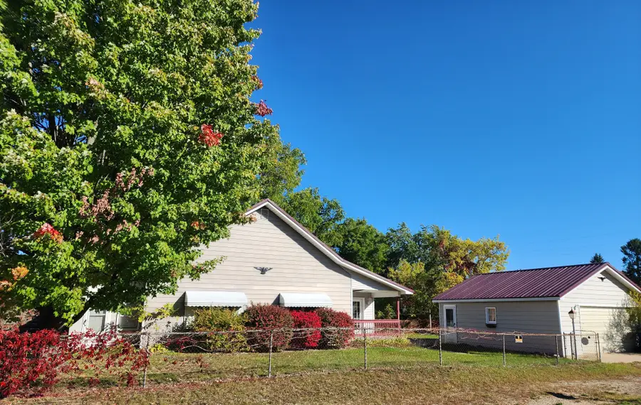 295 Birch, Harrison, MI 48625 - #2