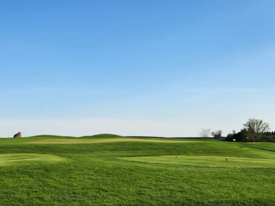 409 Brickyard Rd, Sheffield, IA 50475 - Image #2