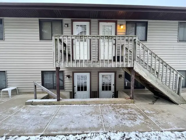 534 Jackson Woods Ct #Unit B, Genoa, IL 60135 - #2