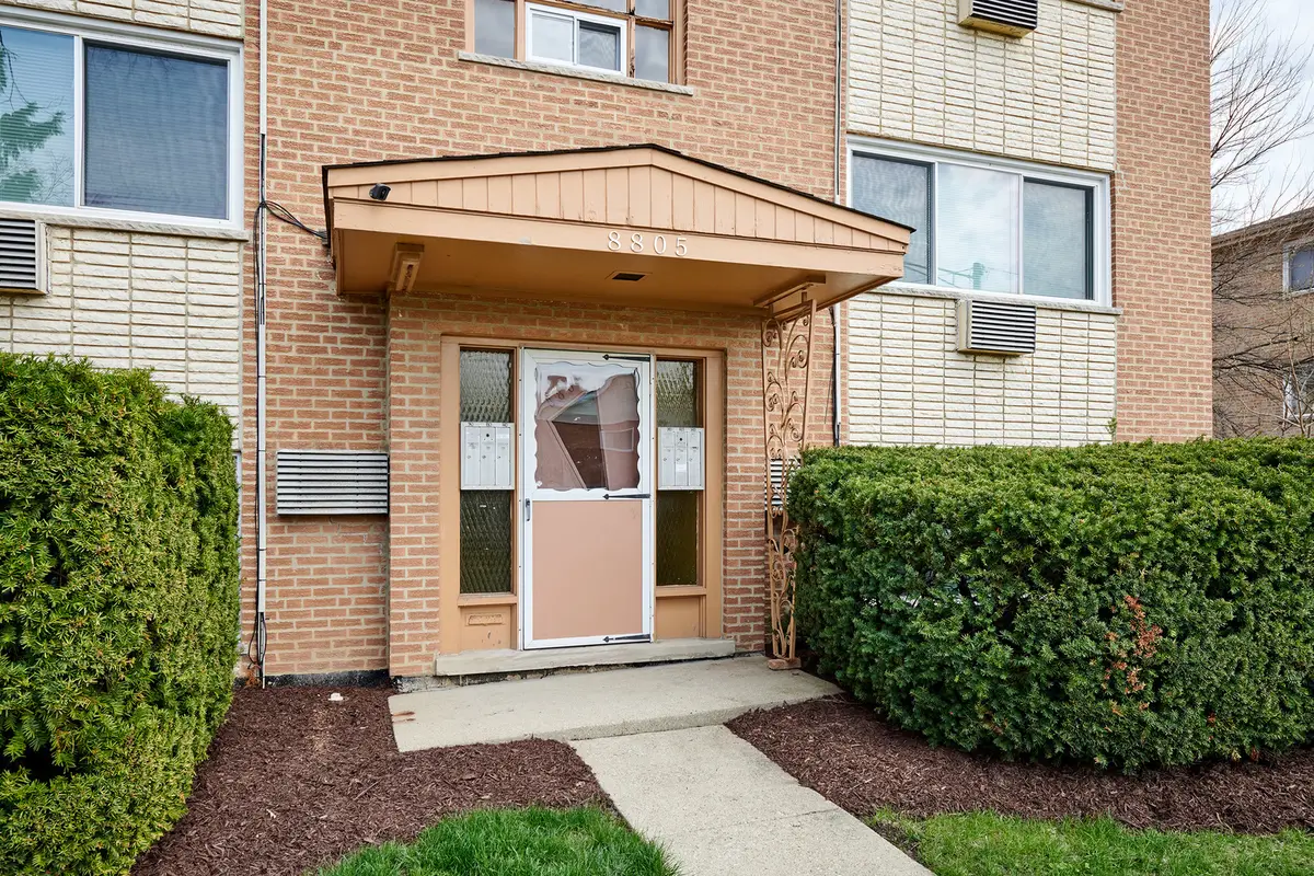 8805 Dee Road , 2S, Des Plaines, IL 60016 - #1