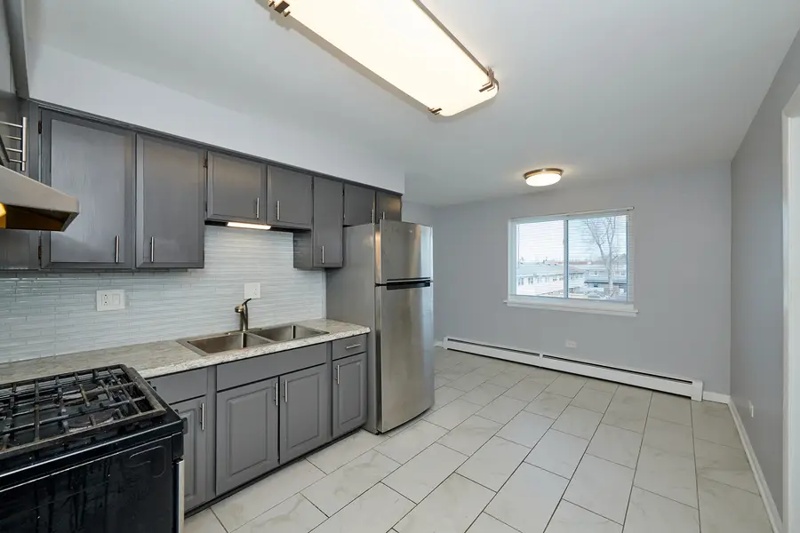 8805 Dee Road , 2S, Des Plaines, IL 60016 - #3