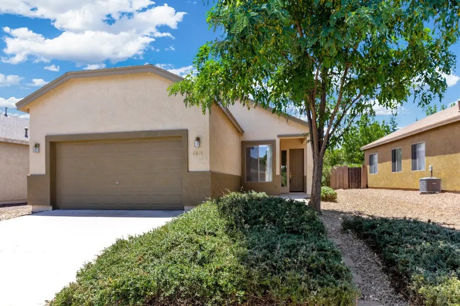 6671 E Sandhurst Drive, Prescott Valley, AZ 86314 - Image #2