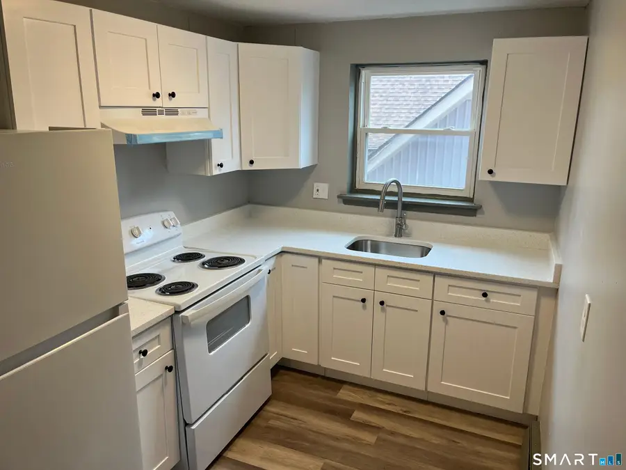 32 Cook Avenue #D27 #D27, Meriden, CT 06451 - #2