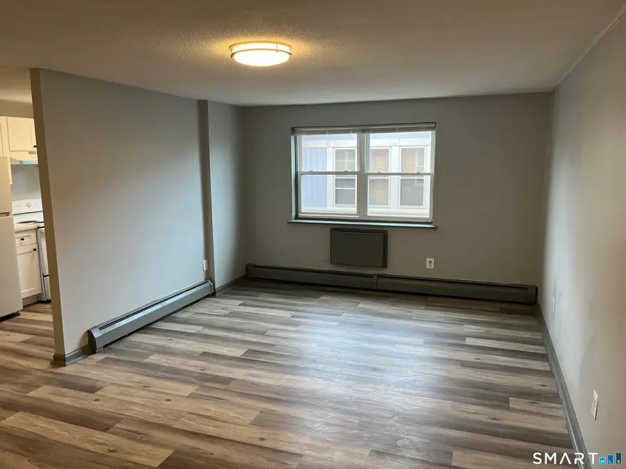 32 Cook Avenue #D27 #D27, Meriden, CT 06451 - #3