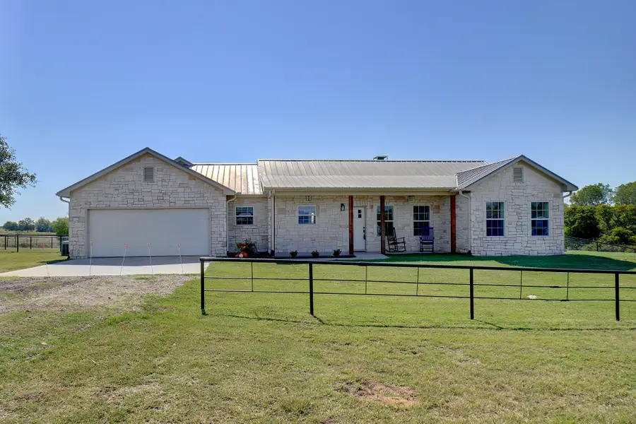 293 County Road 1111, Decatur, TX 76234 - Image #2