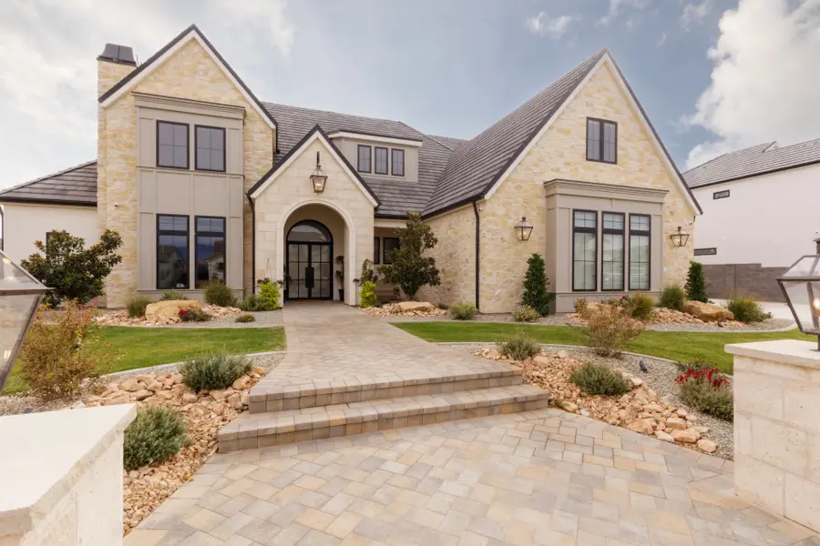 3384 E Seegmiller Dr, Saint George, UT 84790 - Image #2