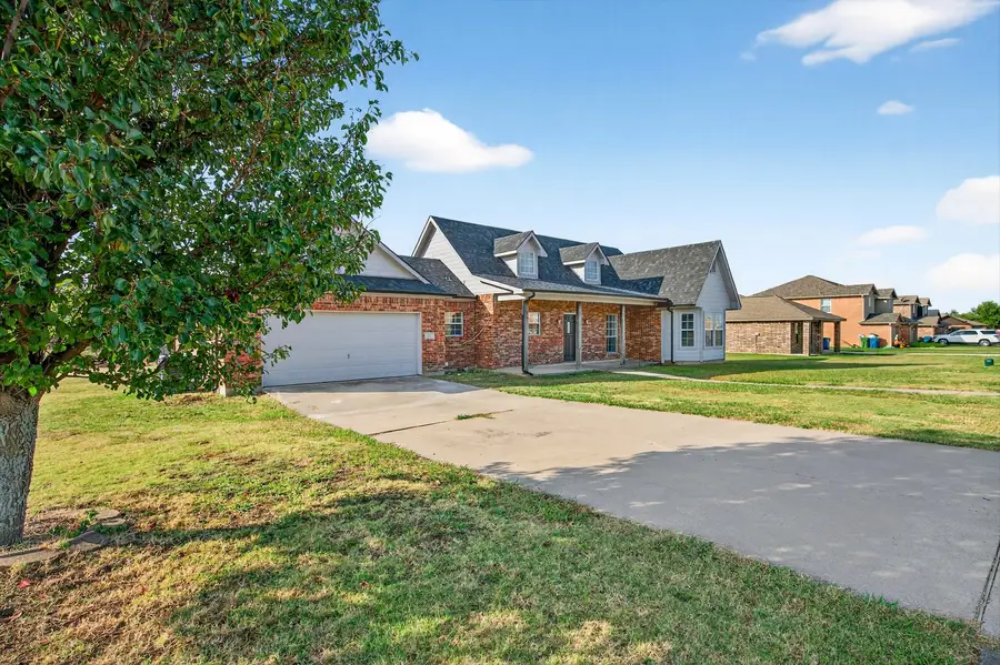 501 Harris Street, Gunter, TX 75058 - Image #3