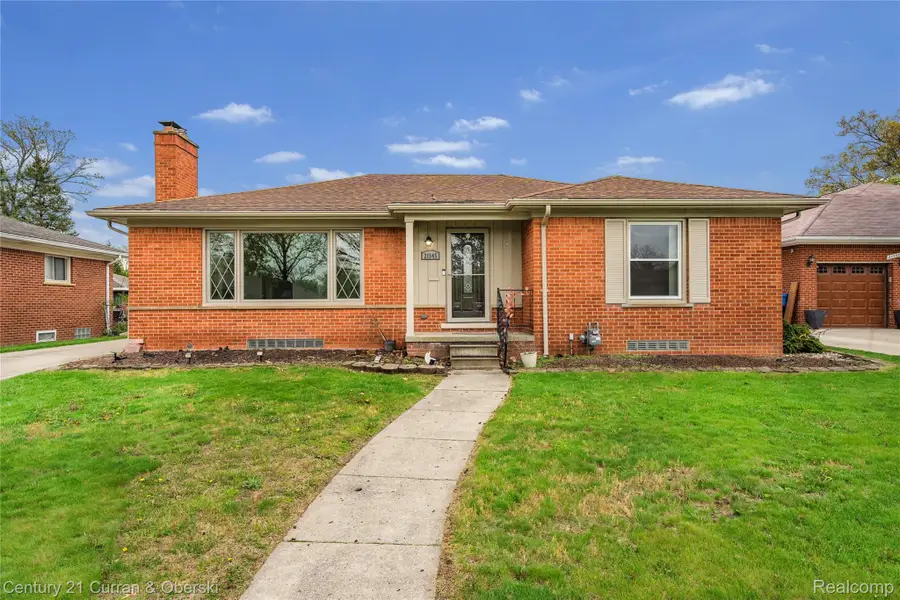 21545 Hickorywood Drive, Dearborn Heights, MI 48127 - #2