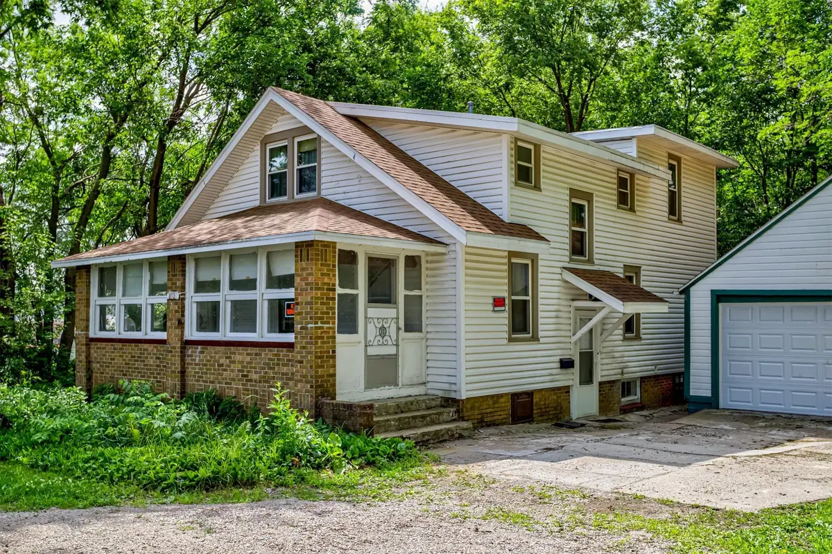 213 S Wilmoth Avenue, Ames, IA 50014 - Image #1