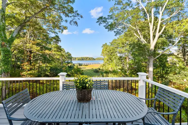 13 Sand Dollar, Mashpee, MA 02649
