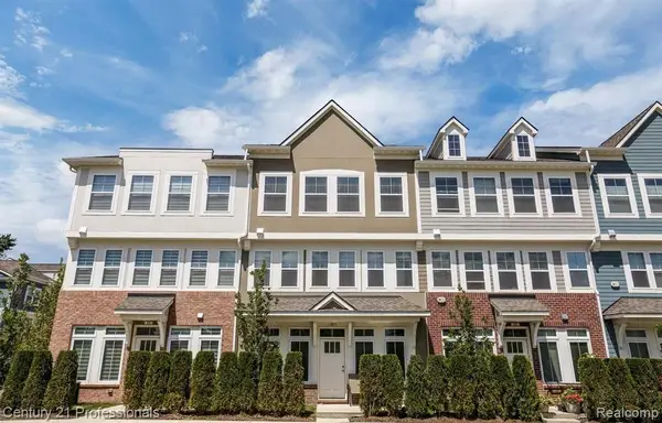 67 Kalter Drive, Troy, MI 48098