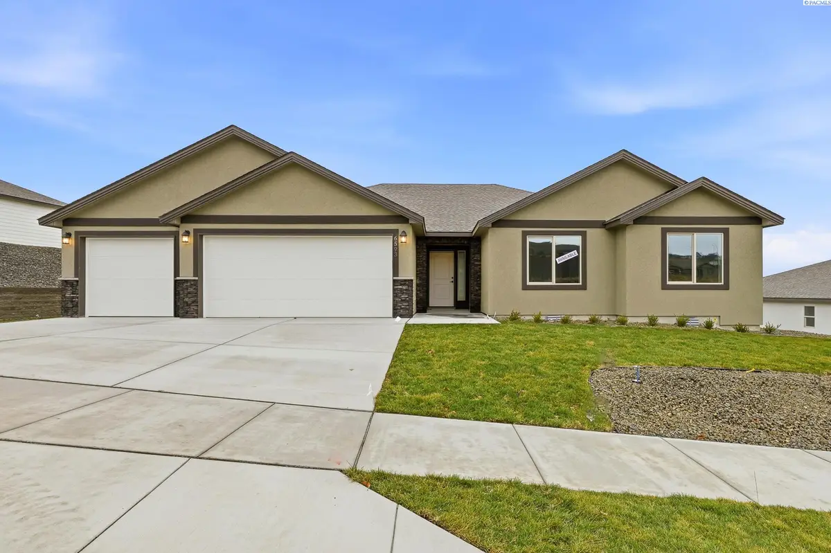 6593 W 29th Ct, Kennewick, WA 99338 - Image #1