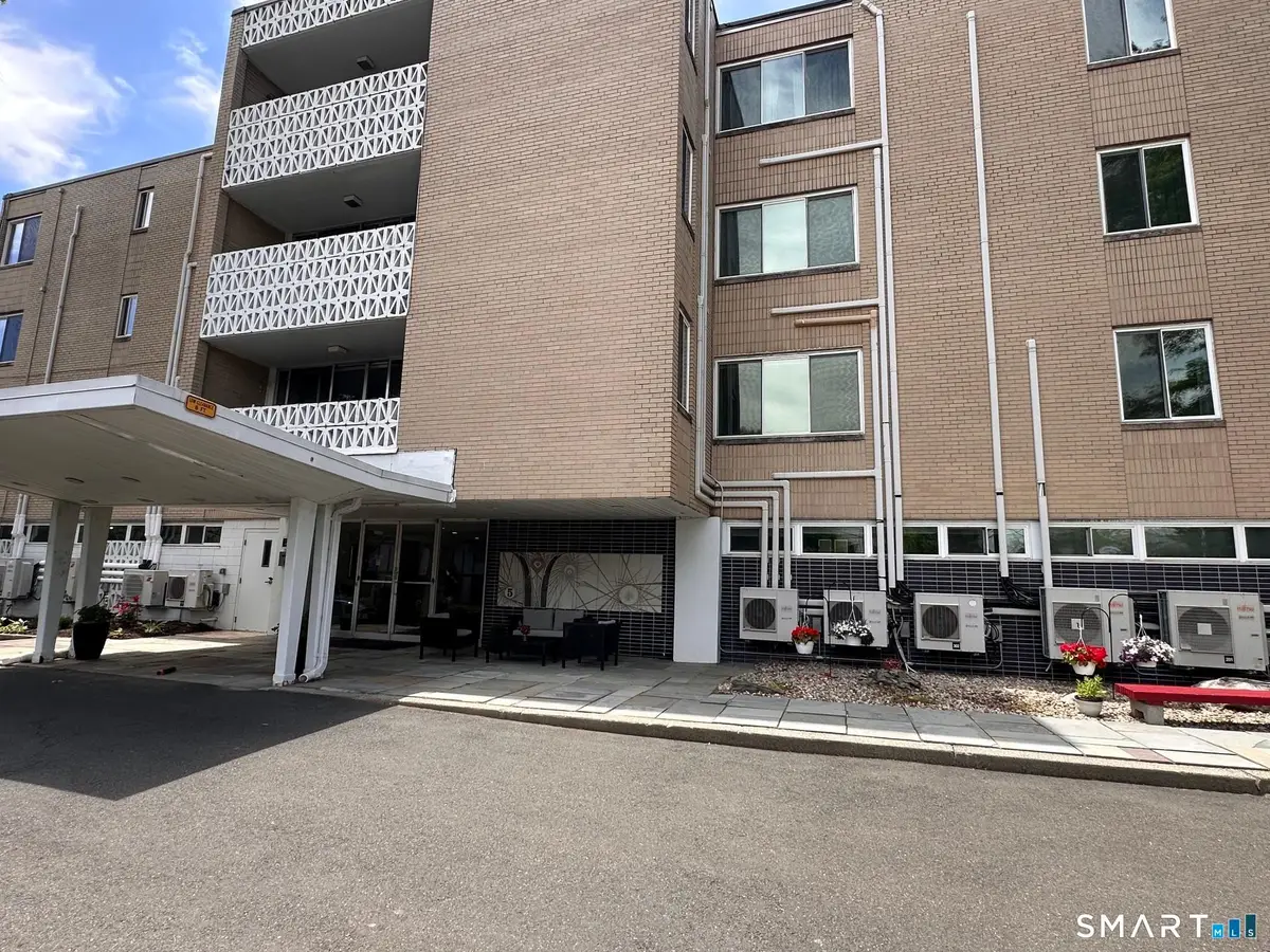 5 Bishop Road #101 #101, West Hartford, CT 06119 - #1