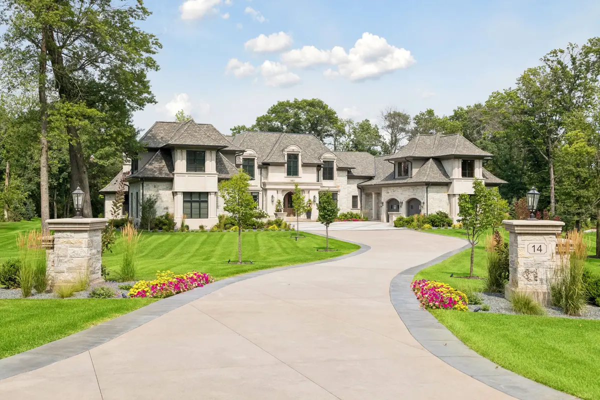 14 Cherrywood Circle, North Oaks, MN 55127 - #1