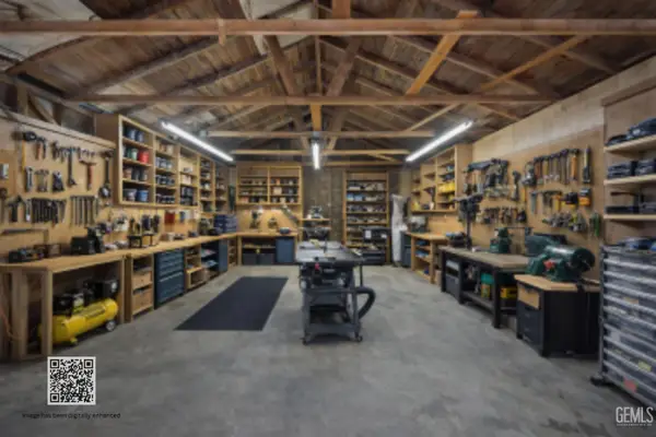 240 S Real, Bakersfield, CA 93309