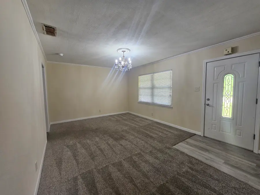 1211 Webb, Henderson, TX 75654 - #3