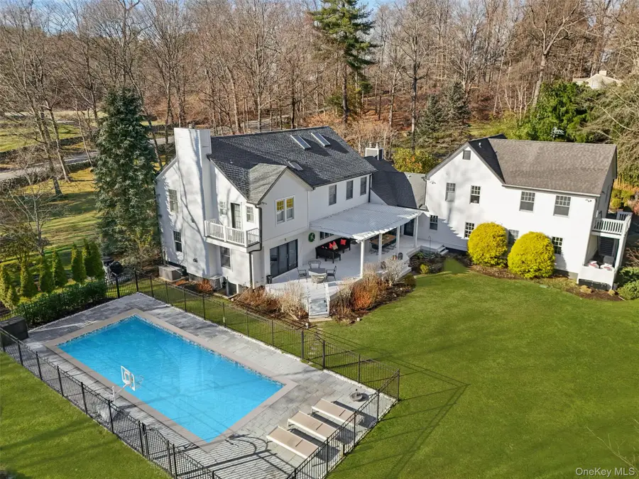 702 Croton Lake Road, Bedford Corners, NY 10549 - #2