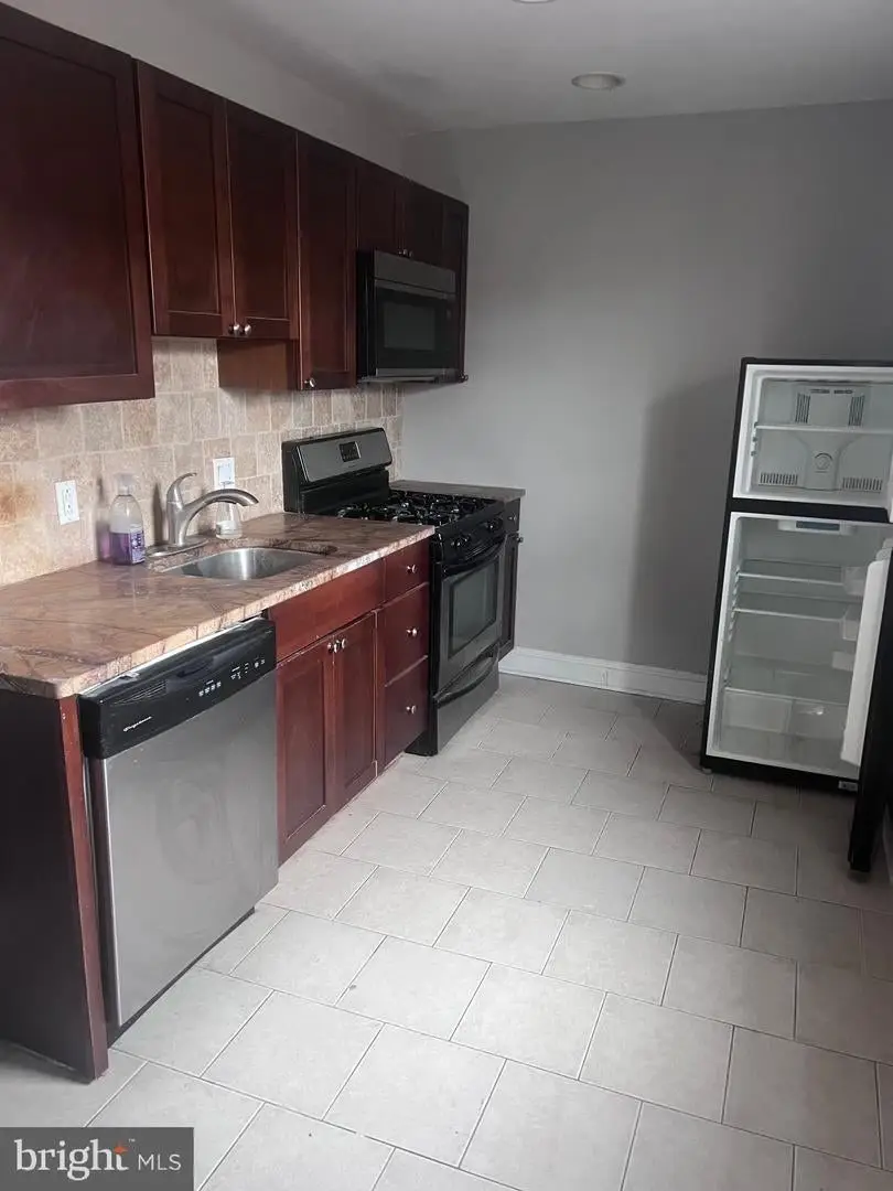 2151 S Hicks St, Philadelphia, PA 19145 - #3