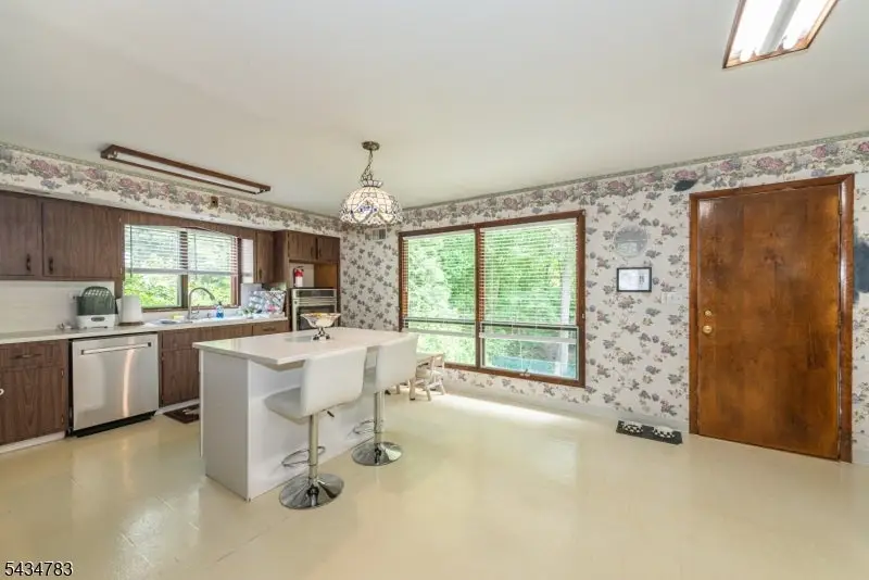 319 Winifred Drive, Totowa, NJ 07512 - #3