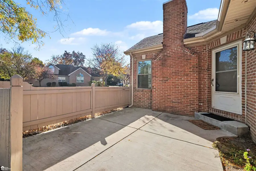 615 Perry Creek, Grand Blanc, MI 48439 - #3