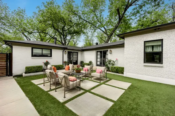 5444 Santa Marie Avenue, Fort Worth, TX 76114