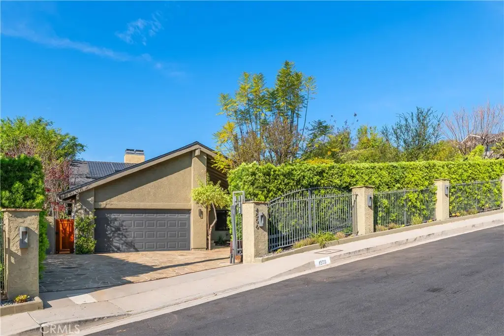 4556 Poe Avenue, Woodland Hills, CA 91364 - #1