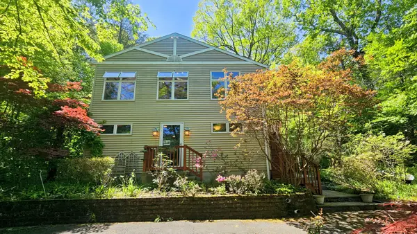 29 Carol Street, Danbury, CT 06810
