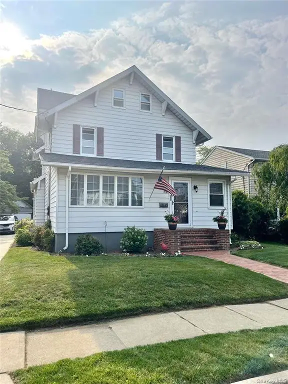 40 Southard Avenue, Rockville Centre, NY 11570 - #1