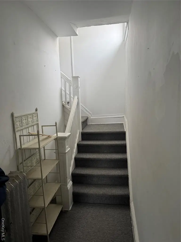 40 Southard Avenue, Rockville Centre, NY 11570 - #3