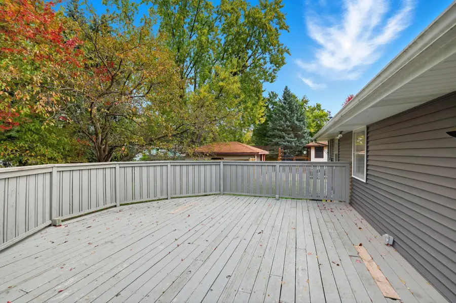 255 County Road C2 W, Roseville, MN 55113 - #3