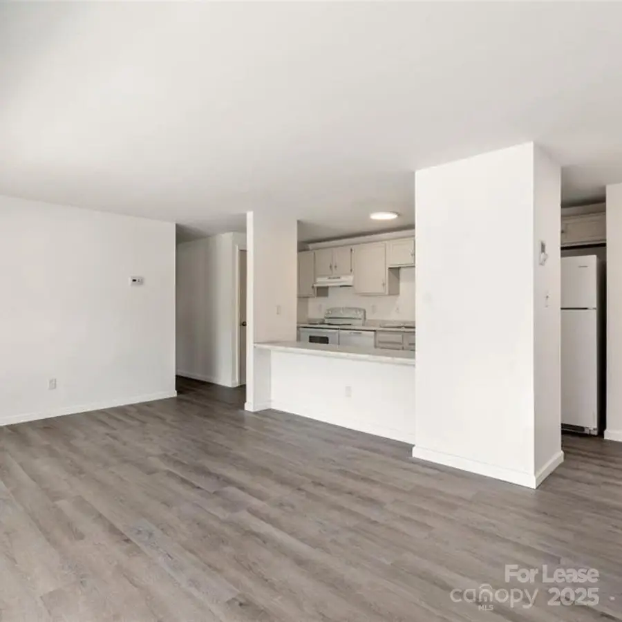 9333 Old Concord Road , J, Charlotte, NC 28213 - Image #3