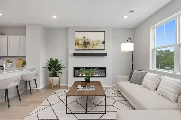 1520 Traverse Lane, West Saint Paul, MN 55118