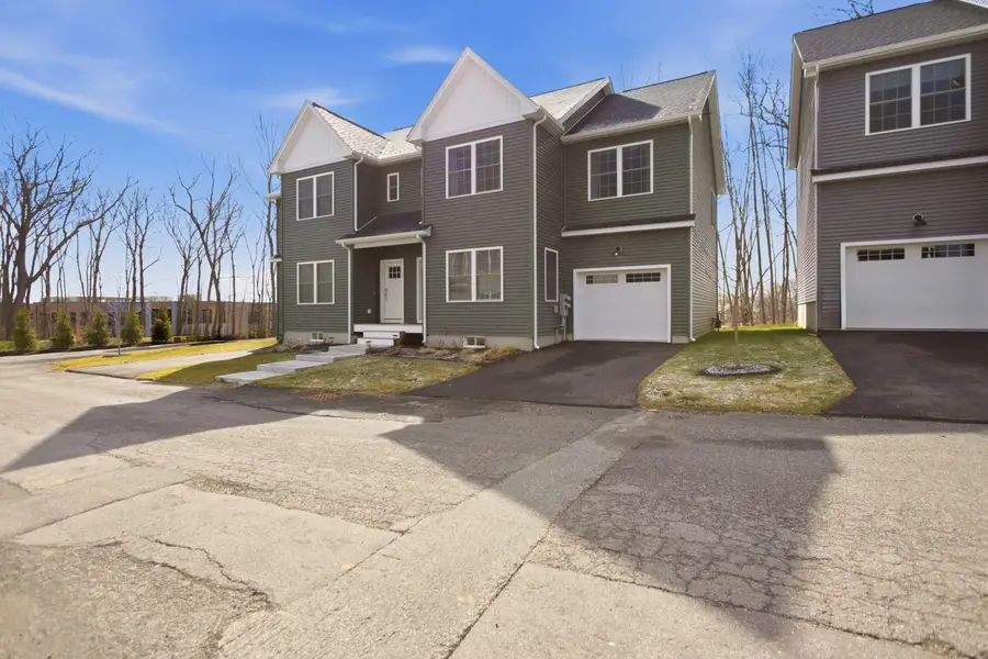 26 Kensington Way, Johnston, RI 02919 - #3