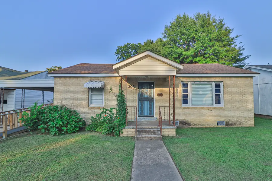 308 Mildred Avenue, Trumann, AR 72472 - #2